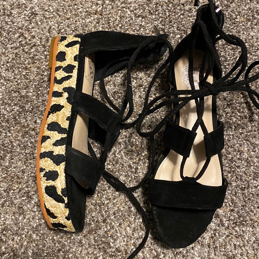 🆕 VINCE CAMUTO. Women’s sandals.
